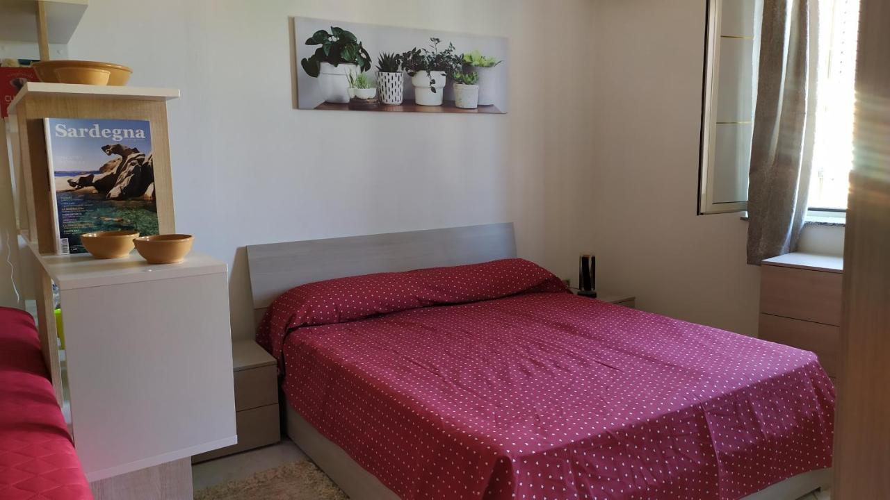Casa Vacanze Lo Specchio Apartment Iglesias Luaran gambar
