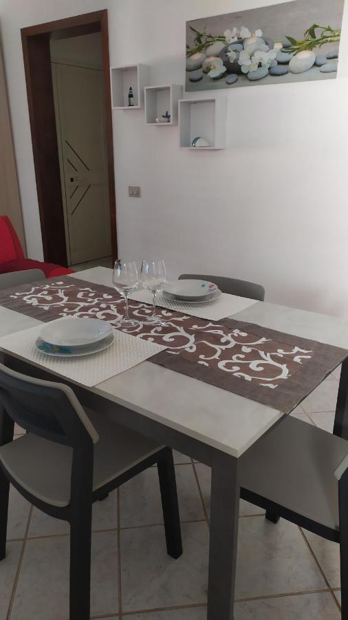 Casa Vacanze Lo Specchio Apartment Iglesias Luaran gambar